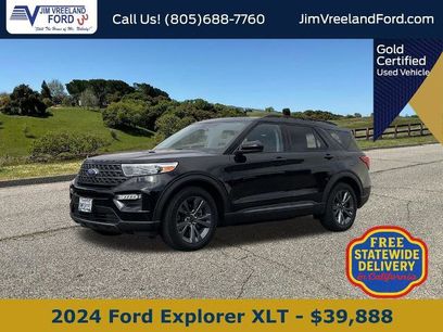 Certified 2024 Ford Explorer XLT w/ Equipment Group 202A