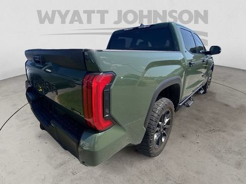 Used 2023 Toyota Tundra SR5 w/ SR5 Convenience Package AWD/4WD image 10