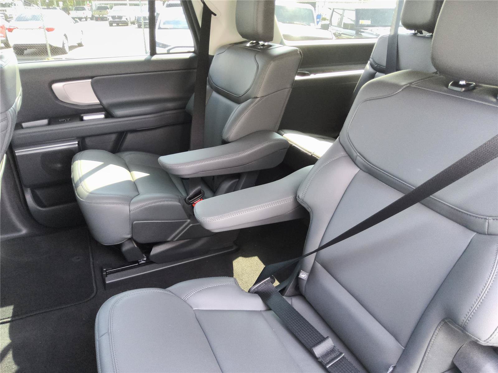 New 2026 Ford Expedition Max Active RWD image 25