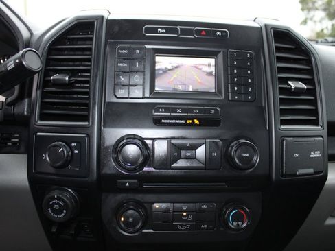 Used 2018 Ford F150 XL w/ Equipment Group 101A Mid image 13