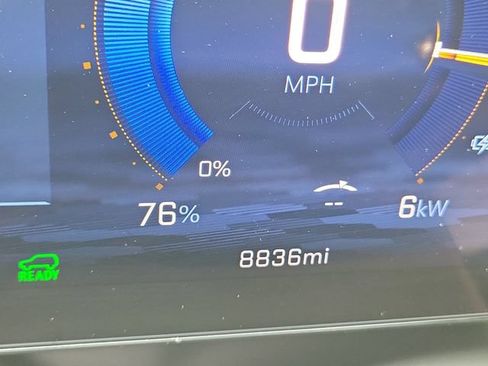 Used 2025 Chevrolet Equinox EV LT FWD image 28