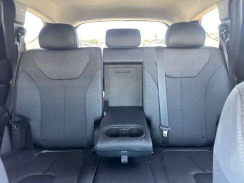 Used 2021 Hyundai Santa Fe SEL w/ Convenience Package AWD/4WD image 22