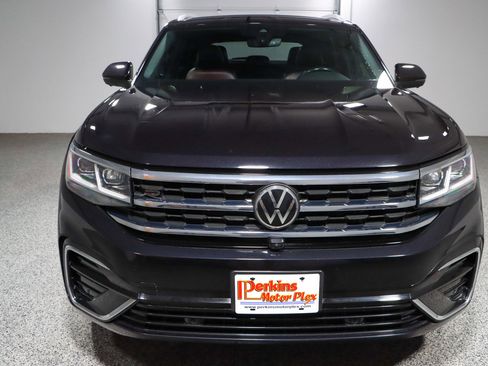 Used 2022 Volkswagen Atlas Cross Sport SEL Premium R-Line image 4