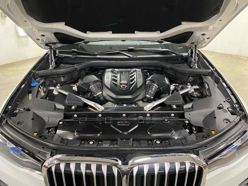 Used 2022 BMW ALPINA XB7 AWD/4WD image 29