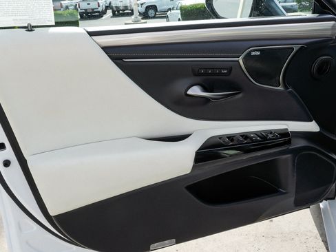Used 2023 Lexus ES 350 F Sport w/ Accessory Package (Z2) FWD image 21