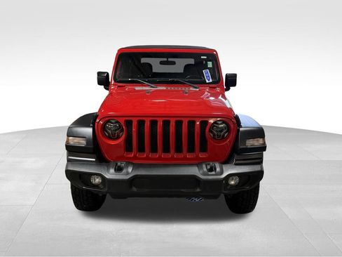 Certified 2018 Jeep Wrangler Sport AWD/4WD image 5