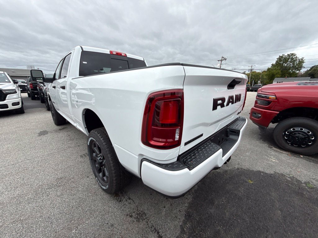 New 2027 RAM 2500 Big Horn AWD/4WD image 3