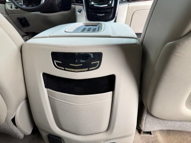 Used 2015 Cadillac Escalade Luxury RWD image 14