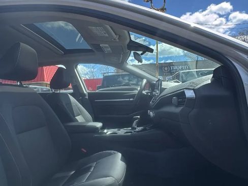 Used 2022 Nissan Altima 2.5 SV w/ SV Premium Package image 22