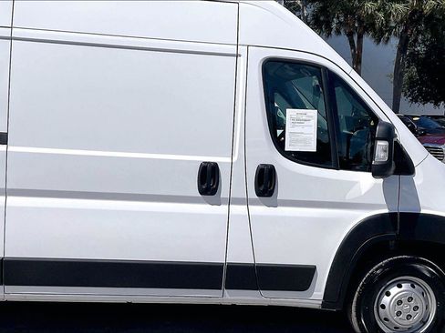 Used 2023 RAM ProMaster 2500 FWD image 18