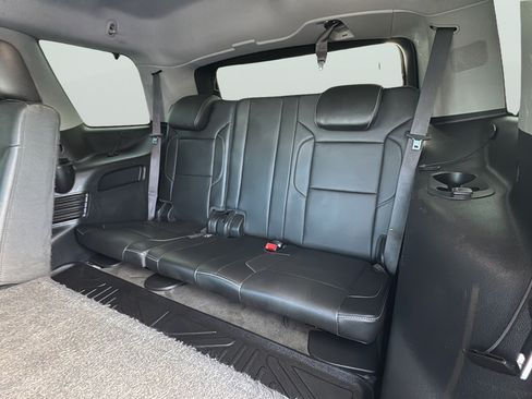 Used 2015 GMC Yukon SLT w/ Open Road Package AWD/4WD image 32