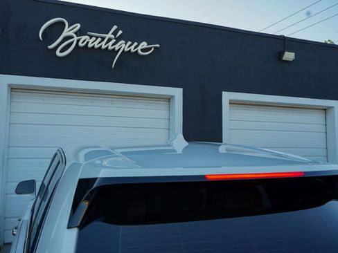 Used 2026 Rolls-Royce Cullinan image 34