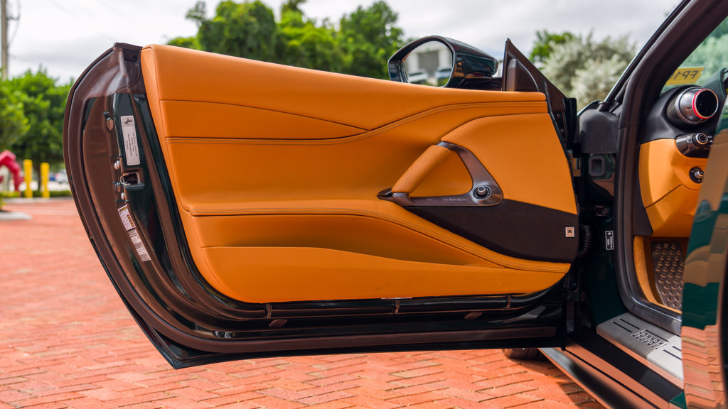 Used 2022 Ferrari 812 GTS RWD image 14
