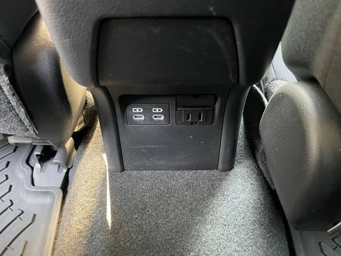 Used 2023 Toyota Prius Prime FWD image 20