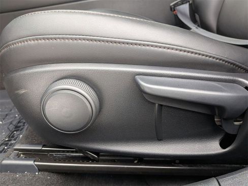 Used 2025 MAZDA MAZDA3 s Sport image 13