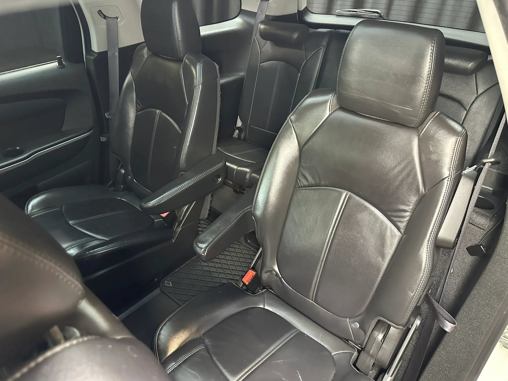 Used 2012 GMC Acadia SLT AWD/4WD image 26