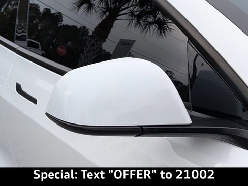 Used 2025 Tesla Model 3 Long Range image 11