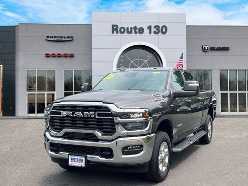 Used 2026 RAM 2500 Big Horn AWD/4WD image 2