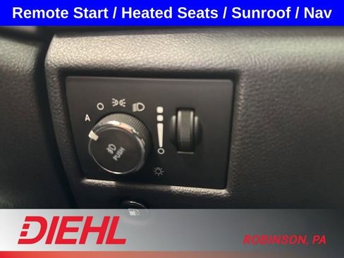 Used 2020 Jeep Grand Cherokee Altitude AWD/4WD image 22