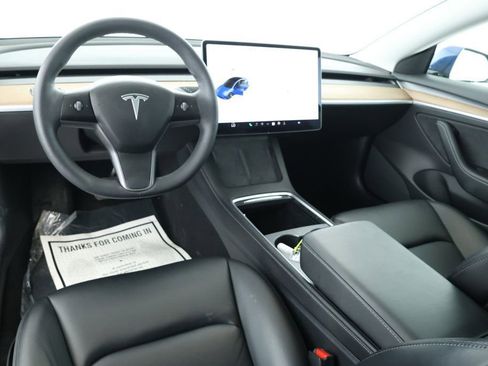 Used 2021 Tesla Model 3 Standard Range Plus image 10