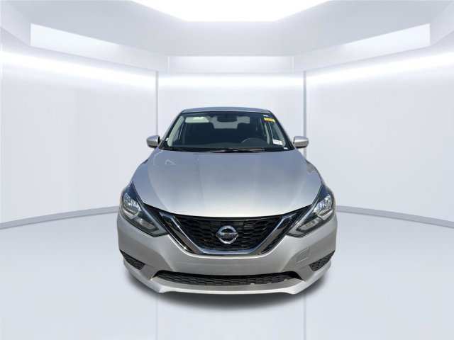 Used 2016 Nissan Sentra S FWD image 2