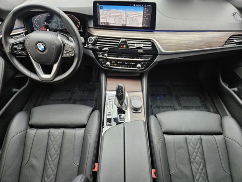 Used 2021 BMW 530i w/ Convenience Package image 27