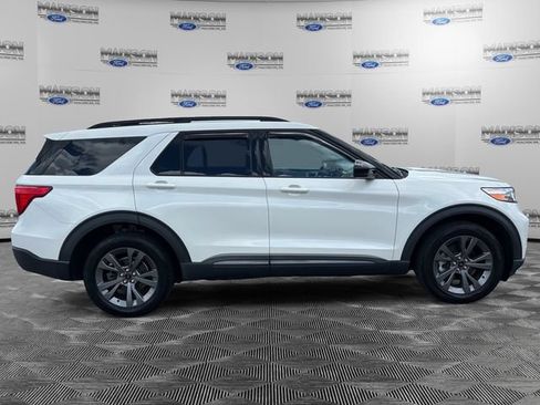 Used 2023 Ford Explorer XLT w/ Equipment Group 202A AWD/4WD image 6