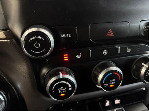 Used 2020 RAM 1500 Sport w/ Level 2 Equipment Goup w/2_L AWD/4WD image 44