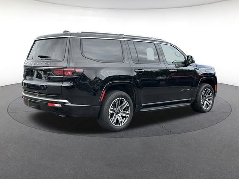 Certified 2025 Jeep Wagoneer 4WD image 6