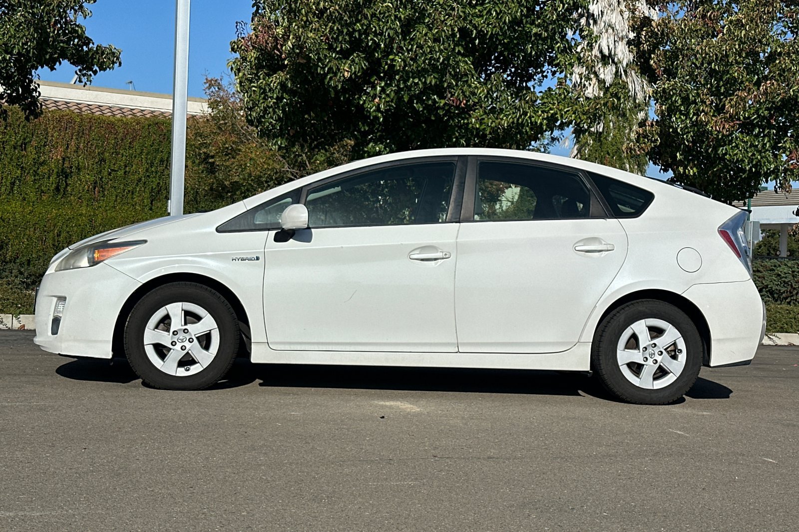 Used 2011 Toyota Prius Three w/ Navigation Pkg FWD image 7