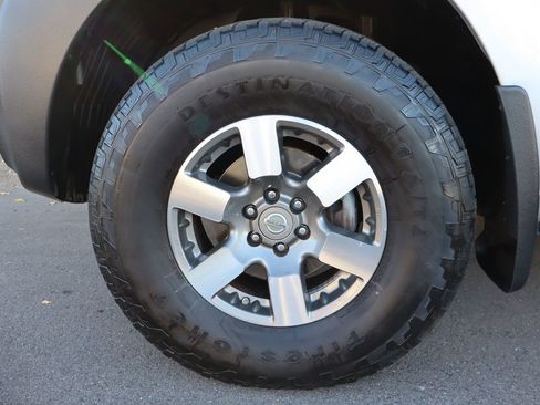 Used 2012 Nissan Xterra PRO-4X w/ Pro-4x Leather Pkg image 40