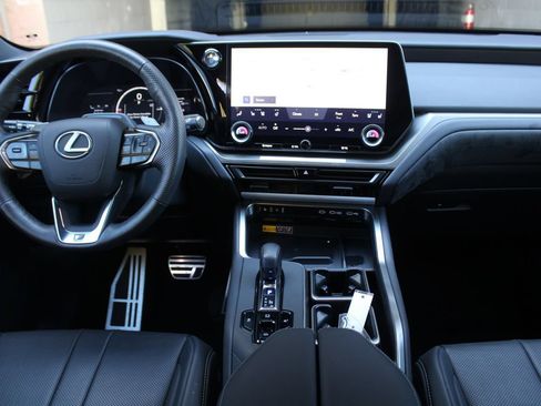 Used 2024 Lexus TX 500h AWD w/ Technology Package image 19