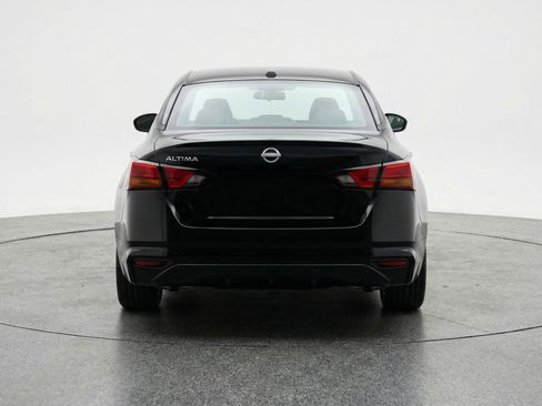 Used 2025 Nissan Altima 2.5 SV image 7