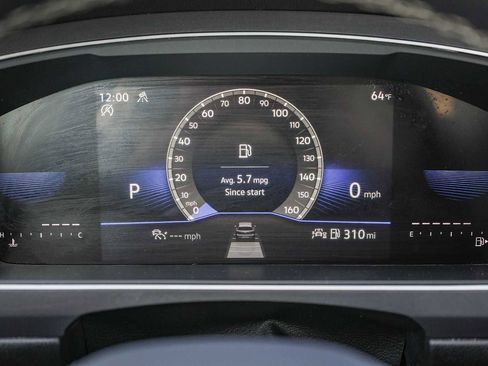 Used 2024 Volkswagen Tiguan S image 23