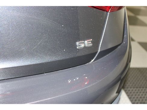 Used 2025 Volkswagen Jetta SE image 17