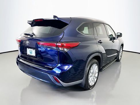 Used 2020 Toyota Highlander Limited image 5