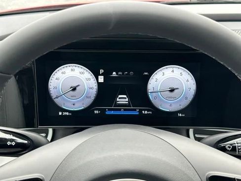 New 2025 Hyundai Elantra Limited image 12