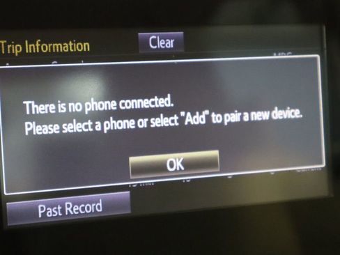 Used 2018 Toyota Corolla LE image 32