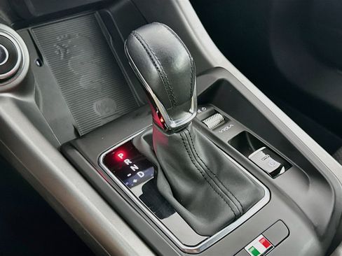 Used 2025 Alfa Romeo Tonale w/ Premium Package AWD/4WD image 25