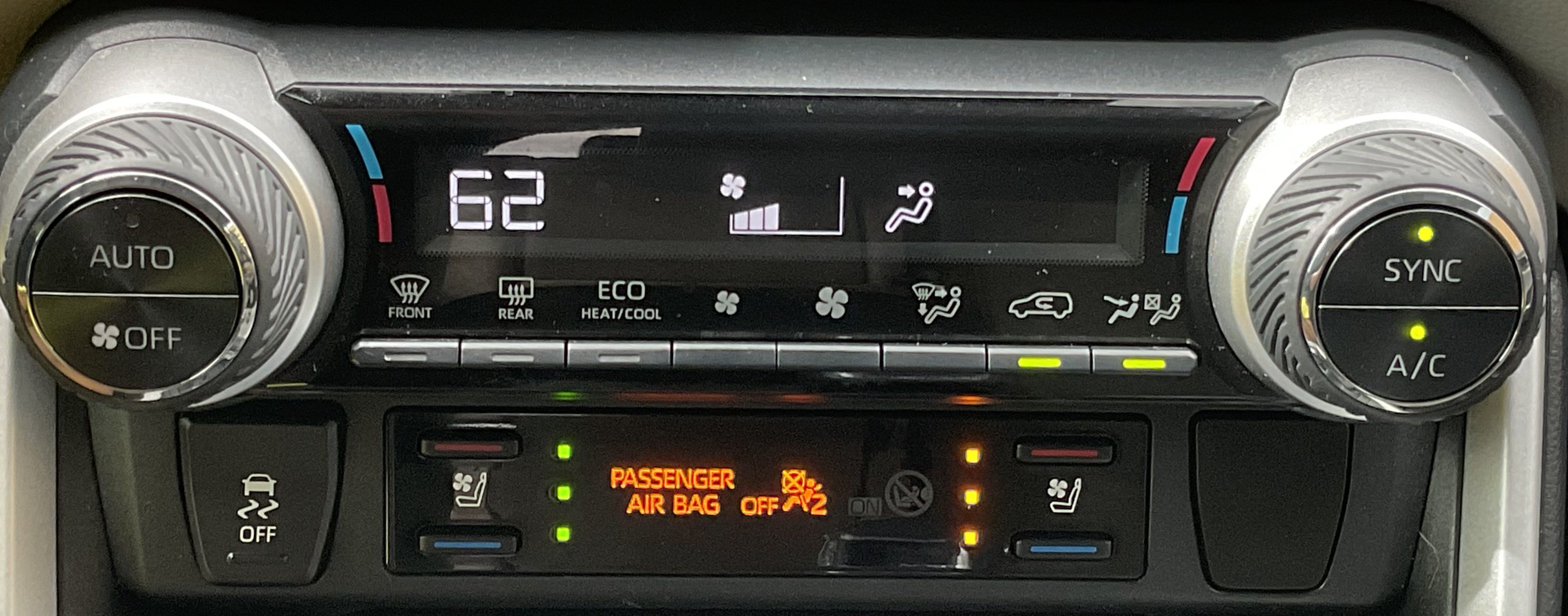 Used 2021 Toyota RAV4 Limited AWD/4WD image 19
