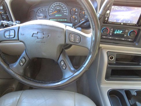 Used 2004 Chevrolet Silverado 1500 4x4 Crew Cab w/ Z71 Convenience Package 2 image 15