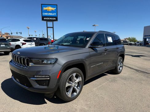 Used 2024 Jeep Grand Cherokee Limited w/ Luxury Tech Group II AWD/4WD image 1