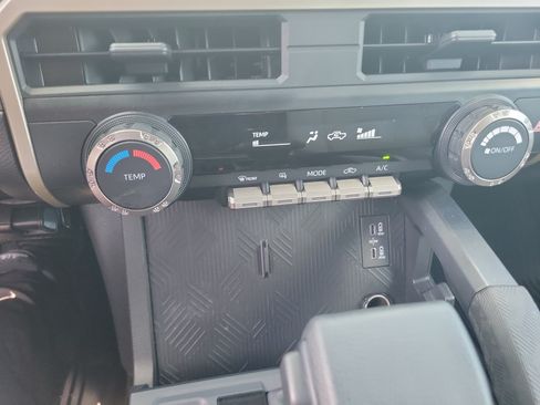 Used 2025 Toyota Tacoma SR5 RWD image 28