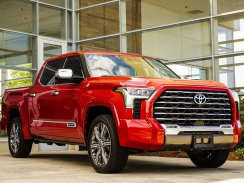 Used 2023 Toyota Tundra Capstone AWD/4WD image 4