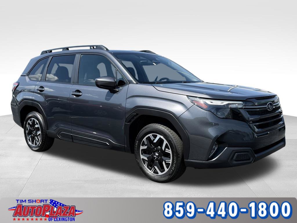 Used 2025 Subaru Forester Premium AWD/4WD image 8