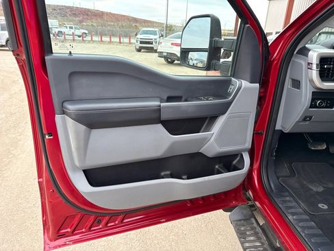 Used 2023 Ford F250 XLT image 11