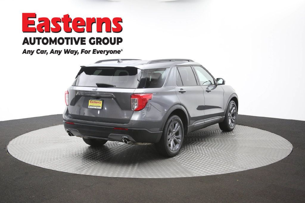 Used 2022 Ford Explorer XLT w/ Equipment Group 202A AWD/4WD image 45