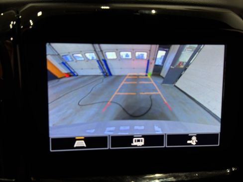 Certified 2023 Chevrolet Traverse LT w/ LPO, Floor Liner Package image 29