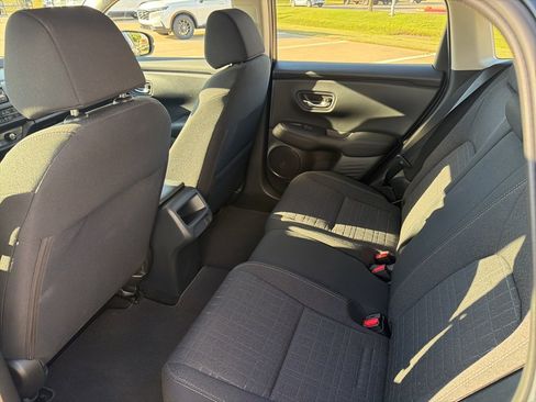 Certified 2025 Honda HR-V LX image 12