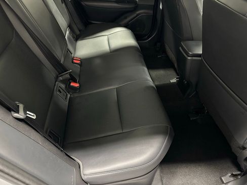 Used 2025 Toyota Prius XLE image 55